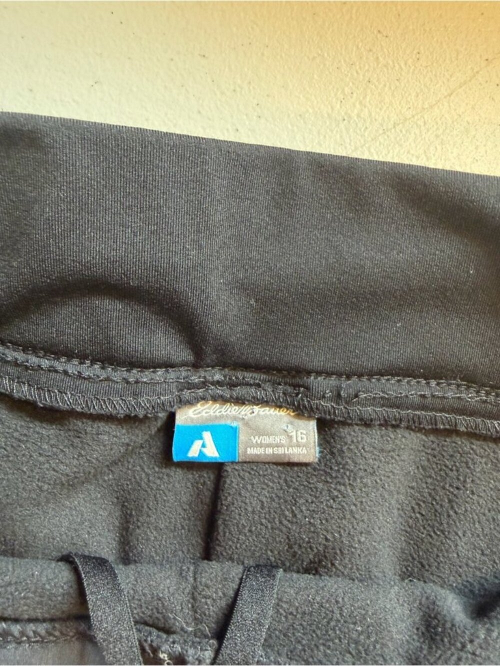 Eddie Bauer first ascent fleece lined pants Black womens size 16 Hiking Outdoor - Picture 10 of 14